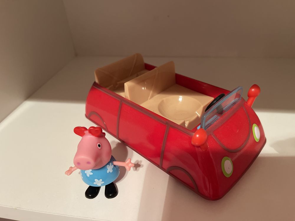 PEPPA PIG auto kabriolet i figurka