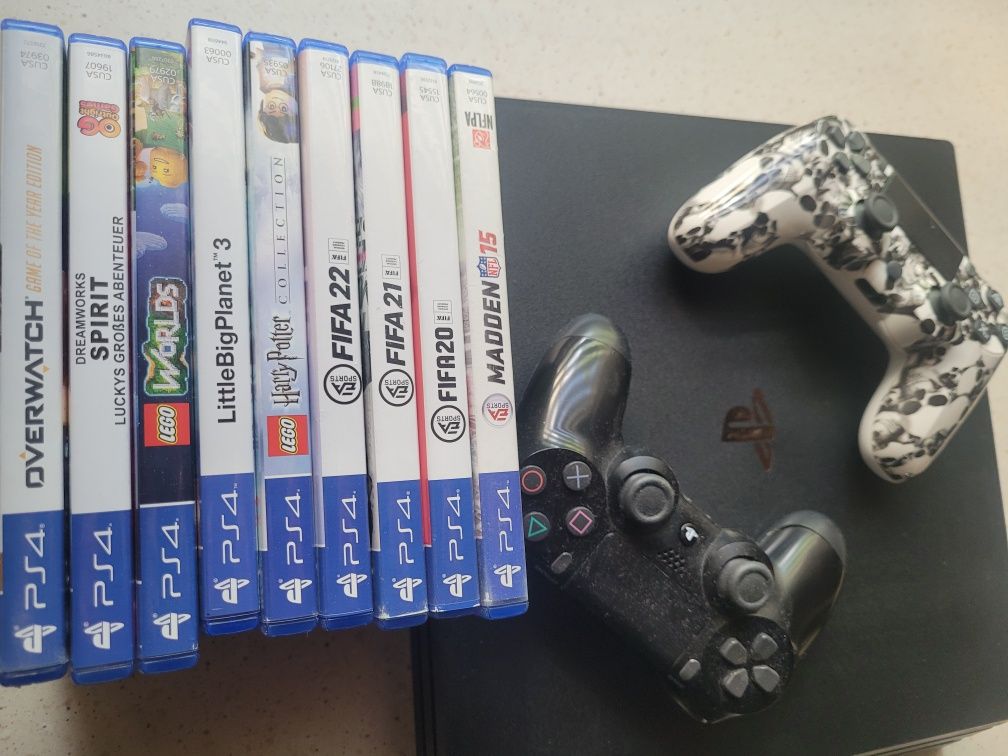 PS4 PRO stan bdb!
