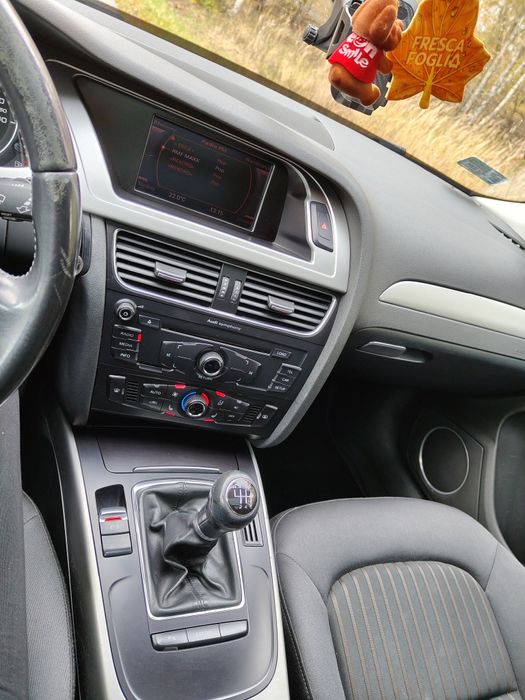 Audi A4 B8  2.0 TDI S-Line Szyberdach Panorama