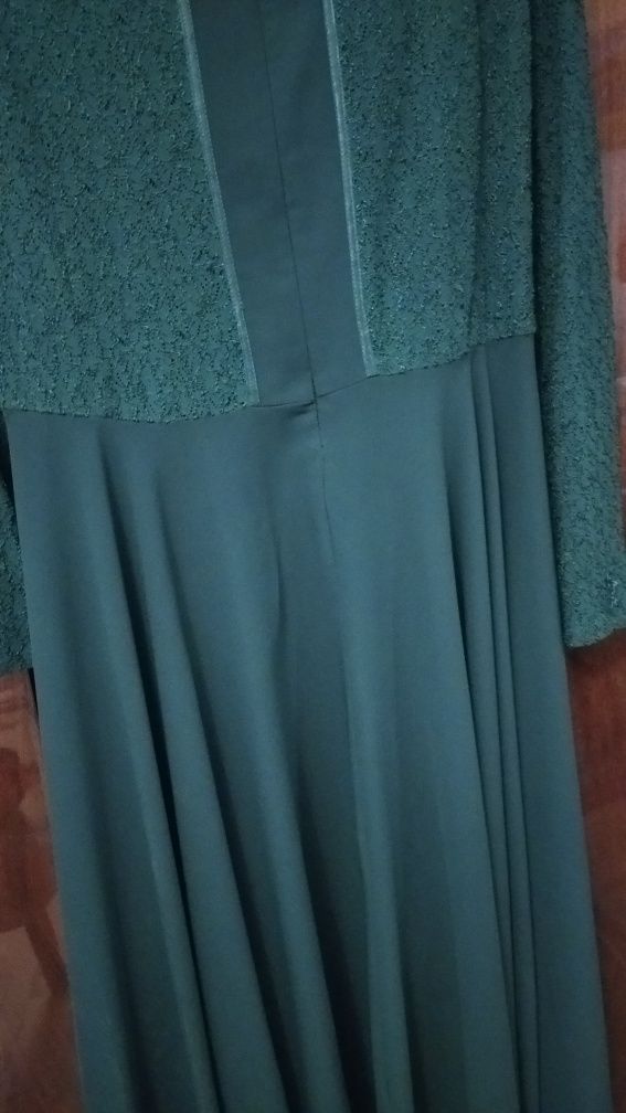 Сукня( плаття) смарагдового кольору