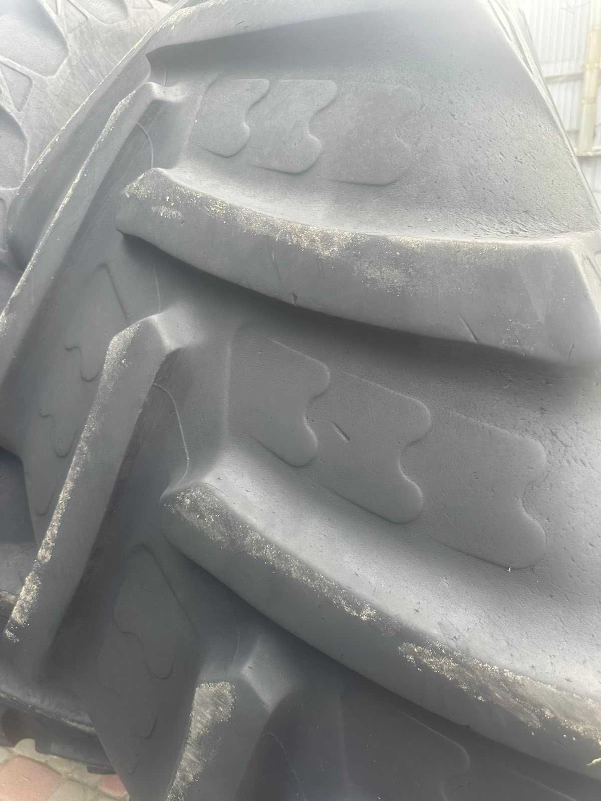 Продам шини 710 70 42 BKT тракторні