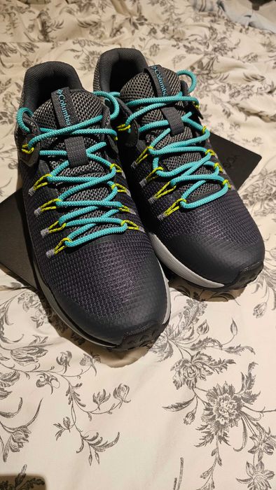 Tenis Columbia Novos