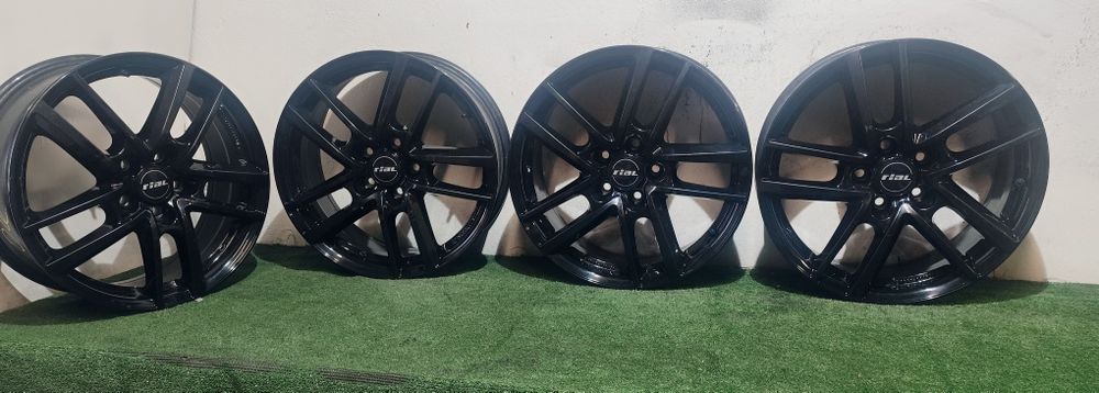Felgi aluminiowe Rial 17" 7J Et50 5x108 Ford Volvo TPMS