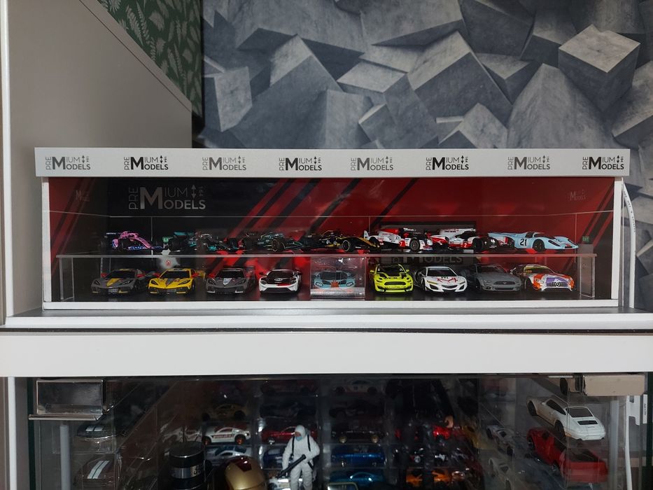 Garaż diorama makieta na modele resoraki 1:64 1:43 pleksa
