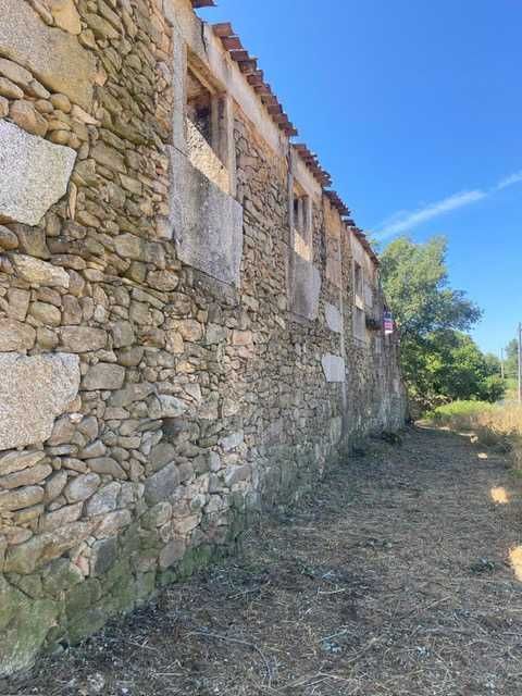 Quinta para restauração 1000m2 Fuinhas Fornos de Algodres