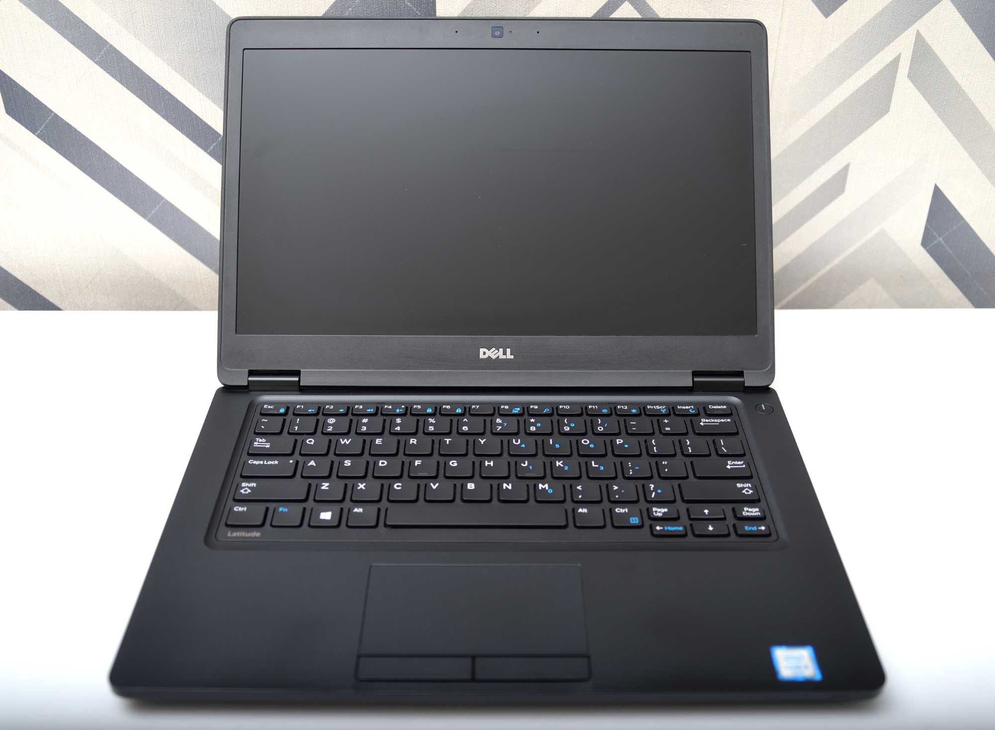 Dell latitude e5480/ i5-6440HQ/ 8 RAM/ 256 SSD/ 14 fhd IPS /ноутбук