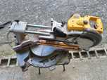 Pilarka ukosnica DeWalt DW712