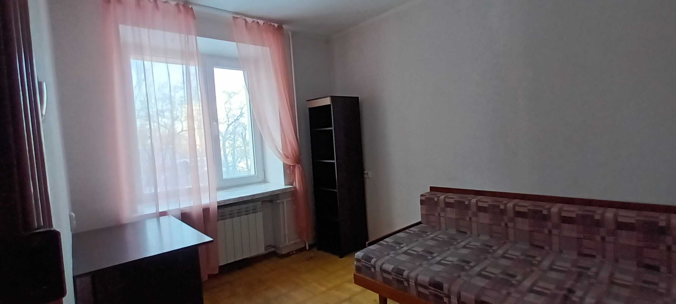 Продаж3   кім.Харківське шосе 21/6, 81 кв.м.-76000у.о, без комісії.