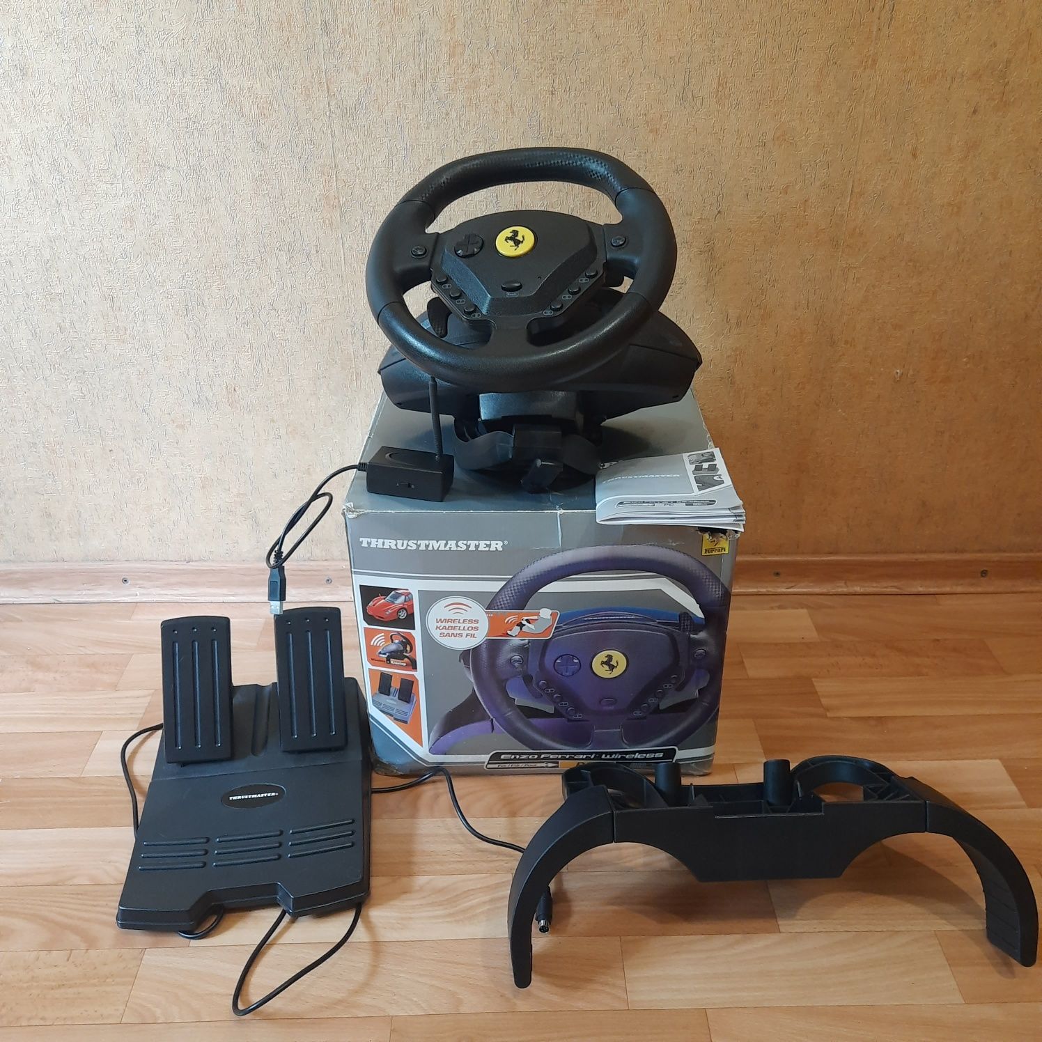 Thrustmaster ENZO Ferrari Wireless RW PC