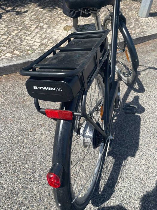 Bicicleta eléctrica  - pasteleira - btwin elops 120e
