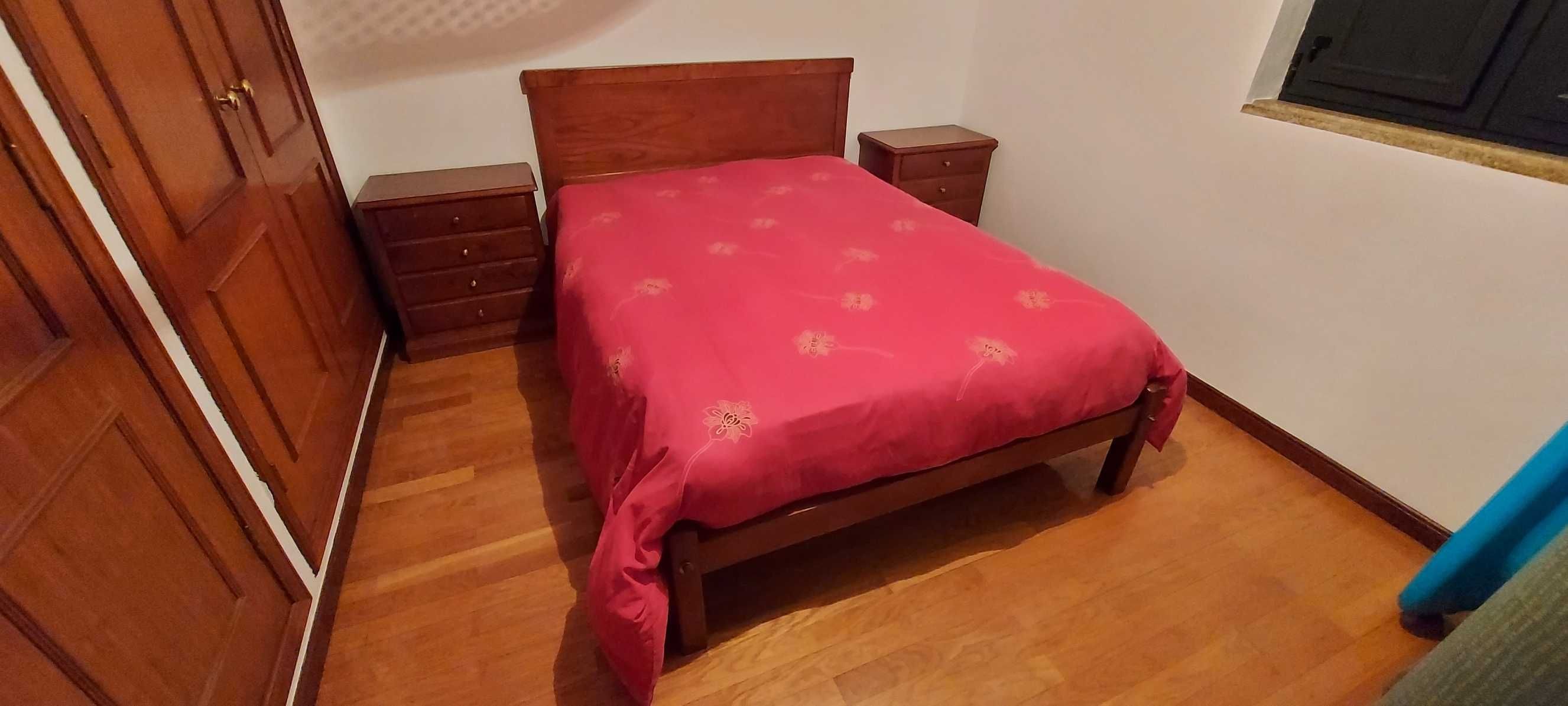 Vendo cama de casal