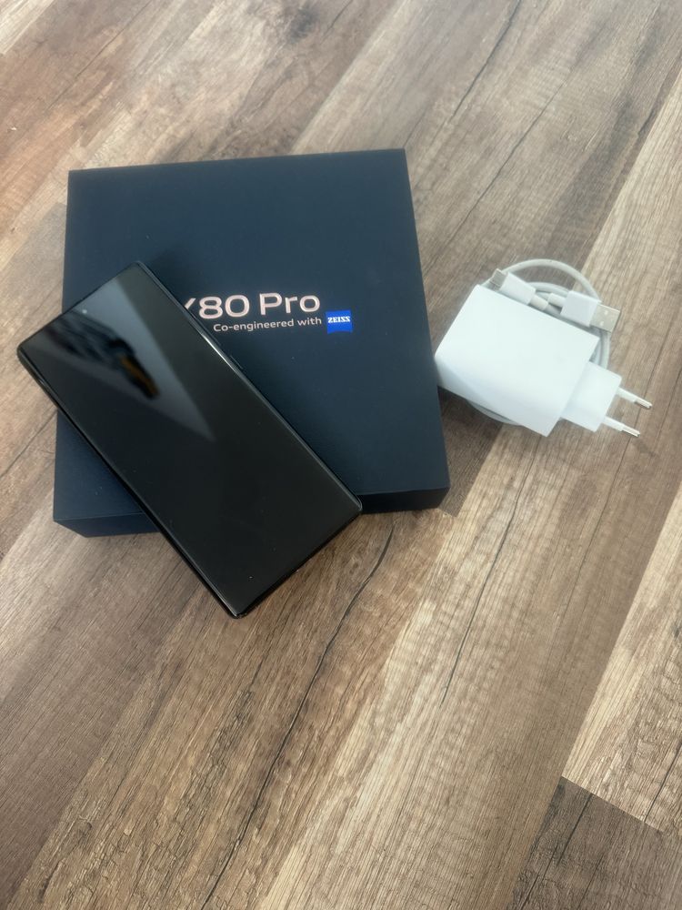 Telefon Vivo X80 Pro 12/256 aparat ZAISS - stan bardzo dobry