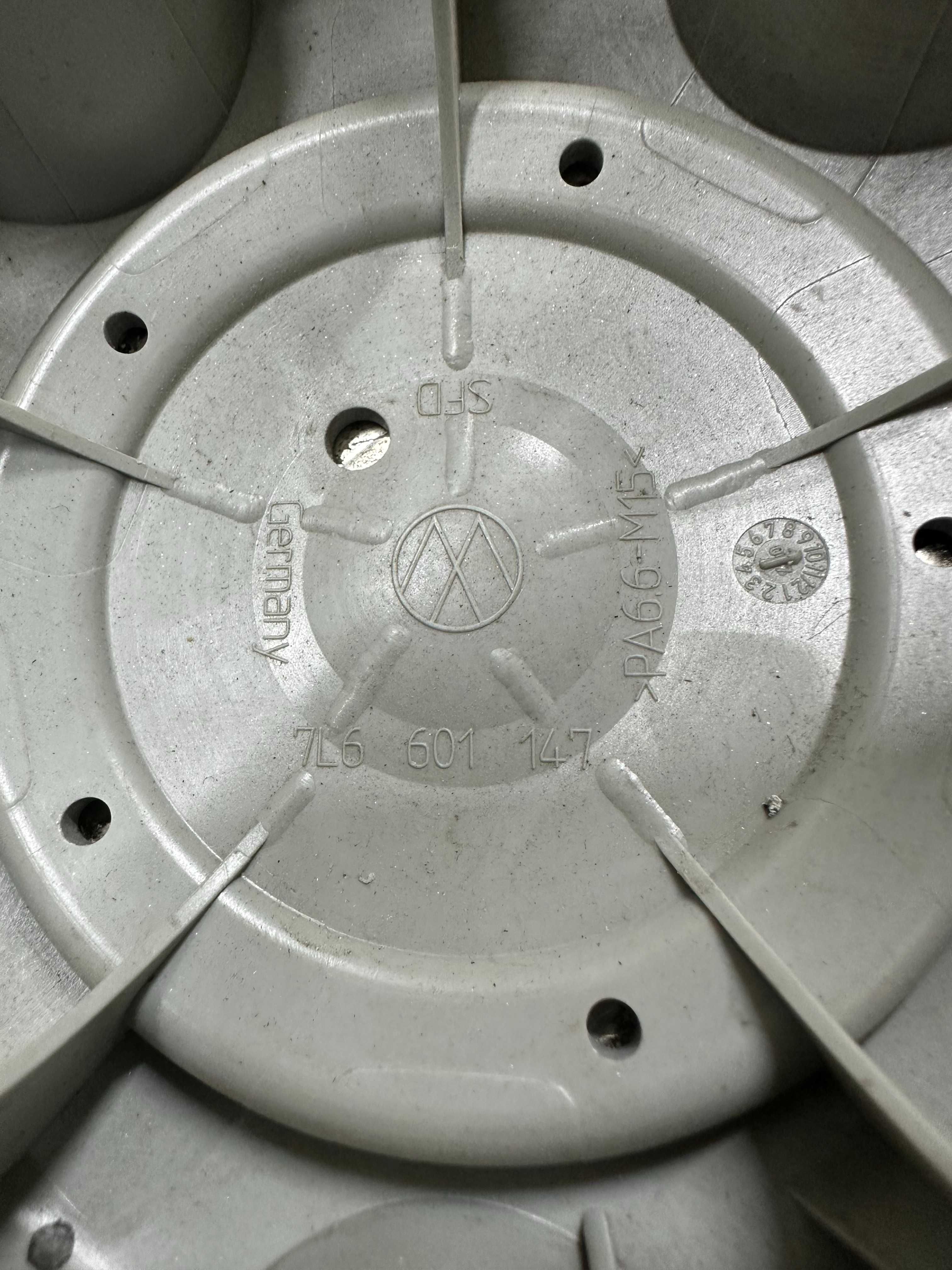 Ковпачки на диск Multivan Caravella T5 T6 5x120 7L6601147 R16