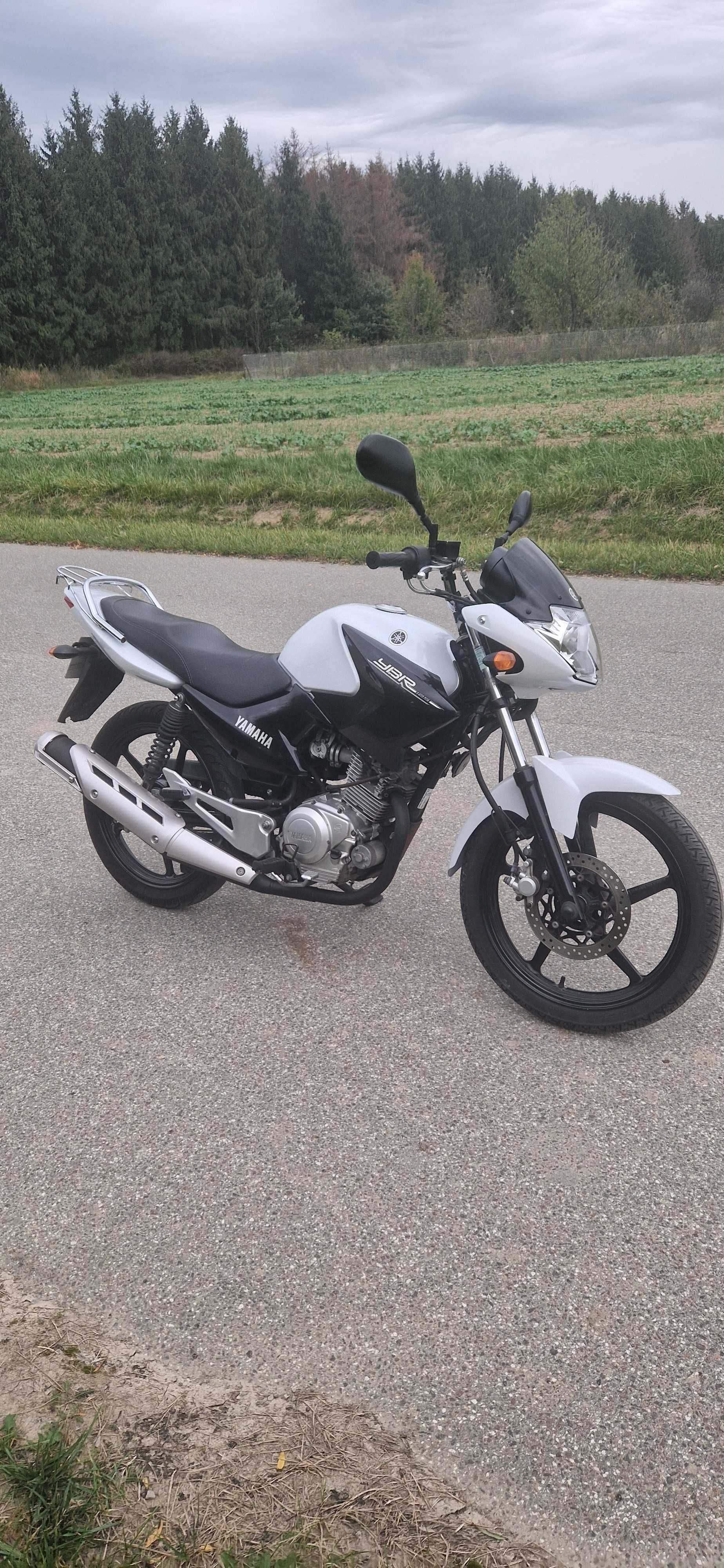YAMAHA YBR 125, 2015r