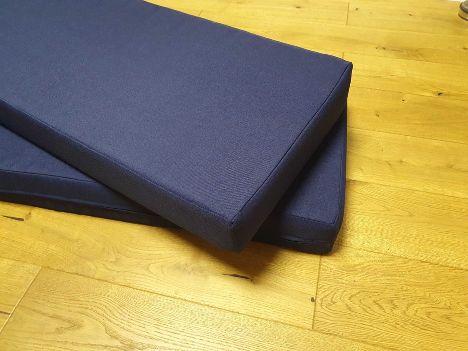 Pokrowce na materace do przyczepy kempingowej Niewiadów N126e