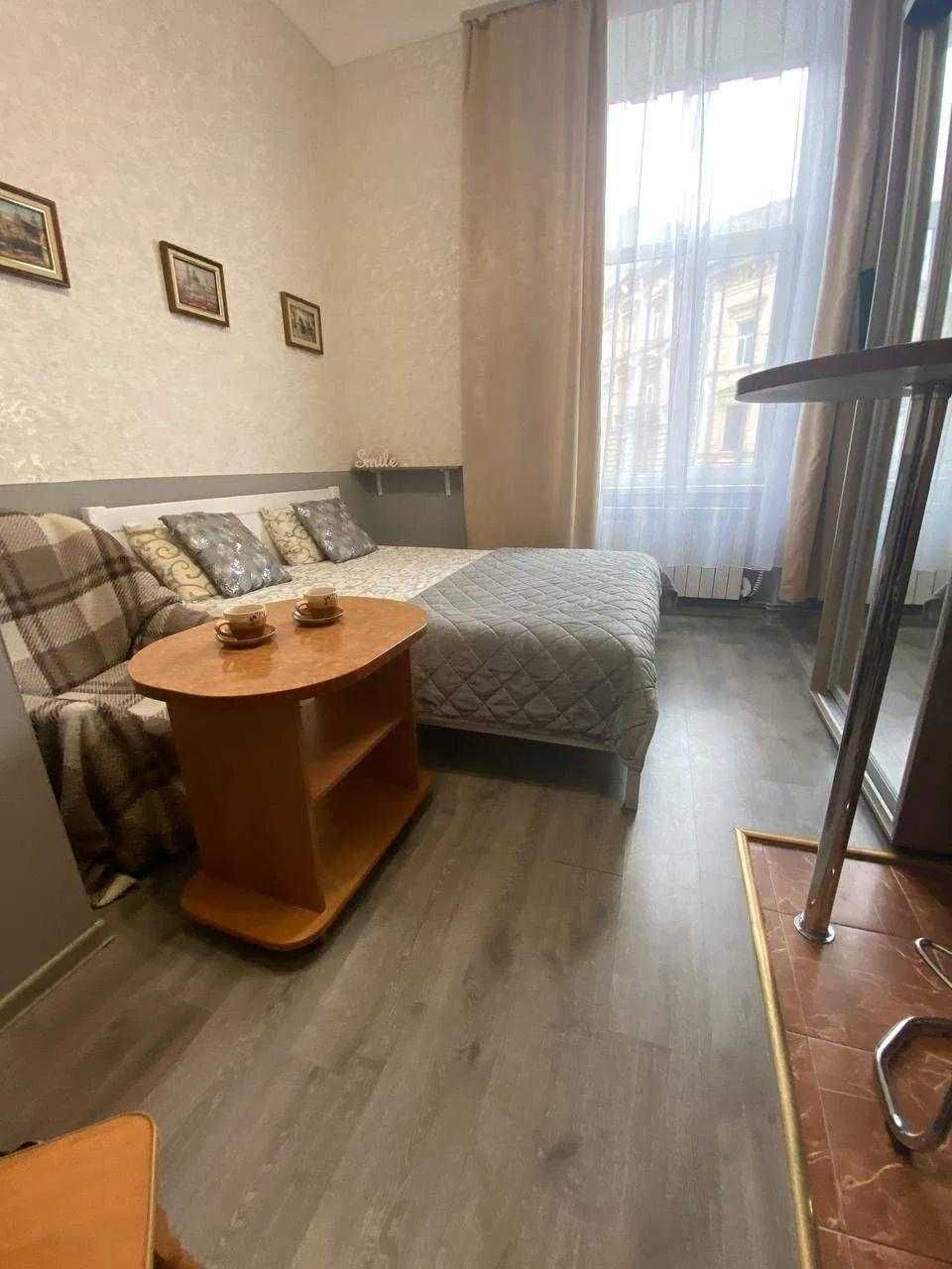 Оренда 1 кімнатної квартири в центрі на проспекті Шевченка.