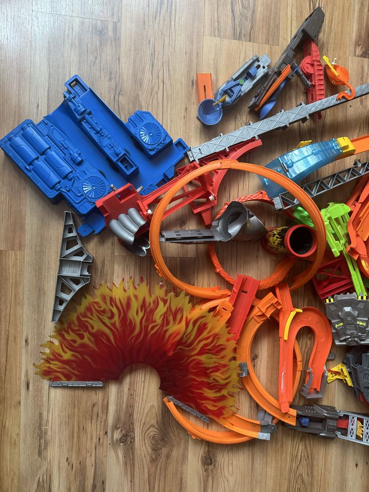 Tory Hot Wheels Wall Tracks Mega Jump inne