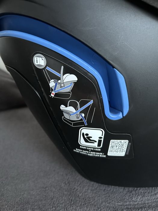 Fotelik samochodowy Britax Romer Baby Safe2 i-size