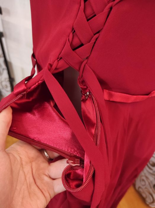 Suknia czerwona 46 wieczorowa balowa Mascara Curves