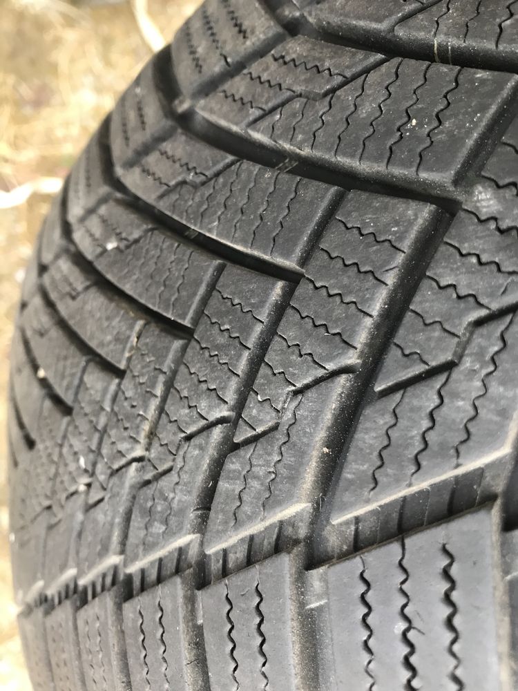 Koła zimowe subaru forester 205/70/15 winter pro ts1 96T DOT 3220