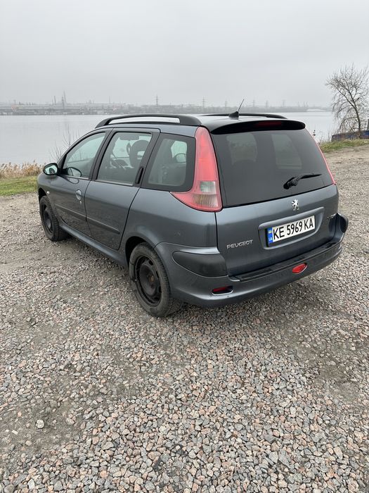 Продам Пежо 206 SW