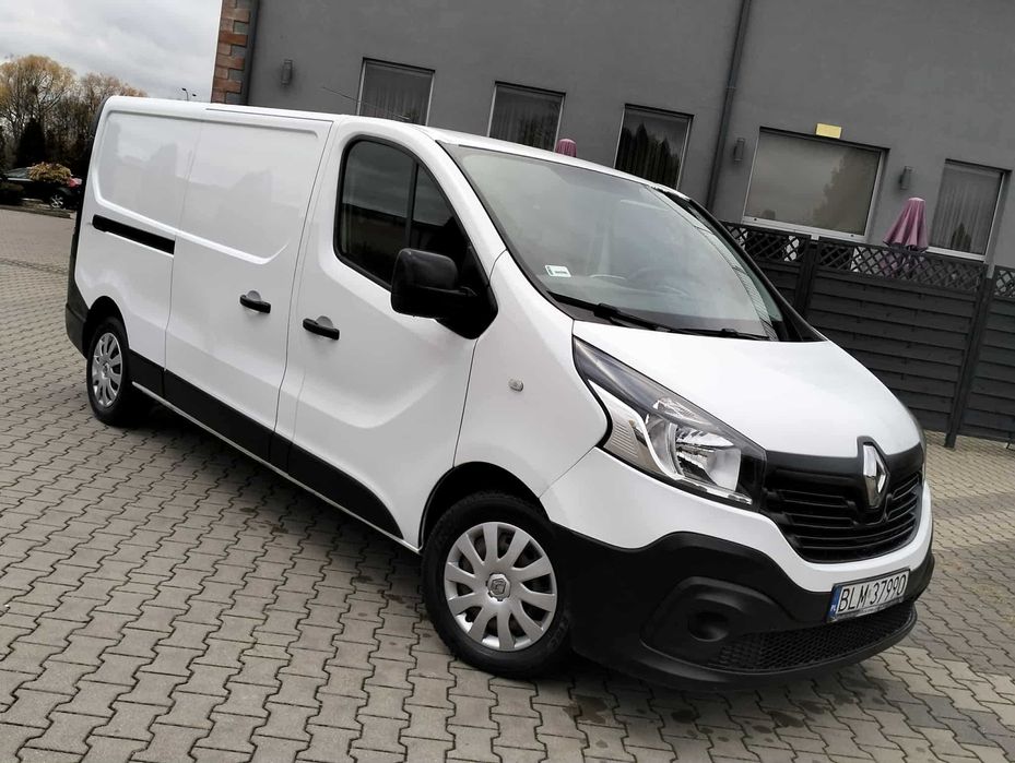 ładny Renault Trafic w longu L2H1 2016r polecam