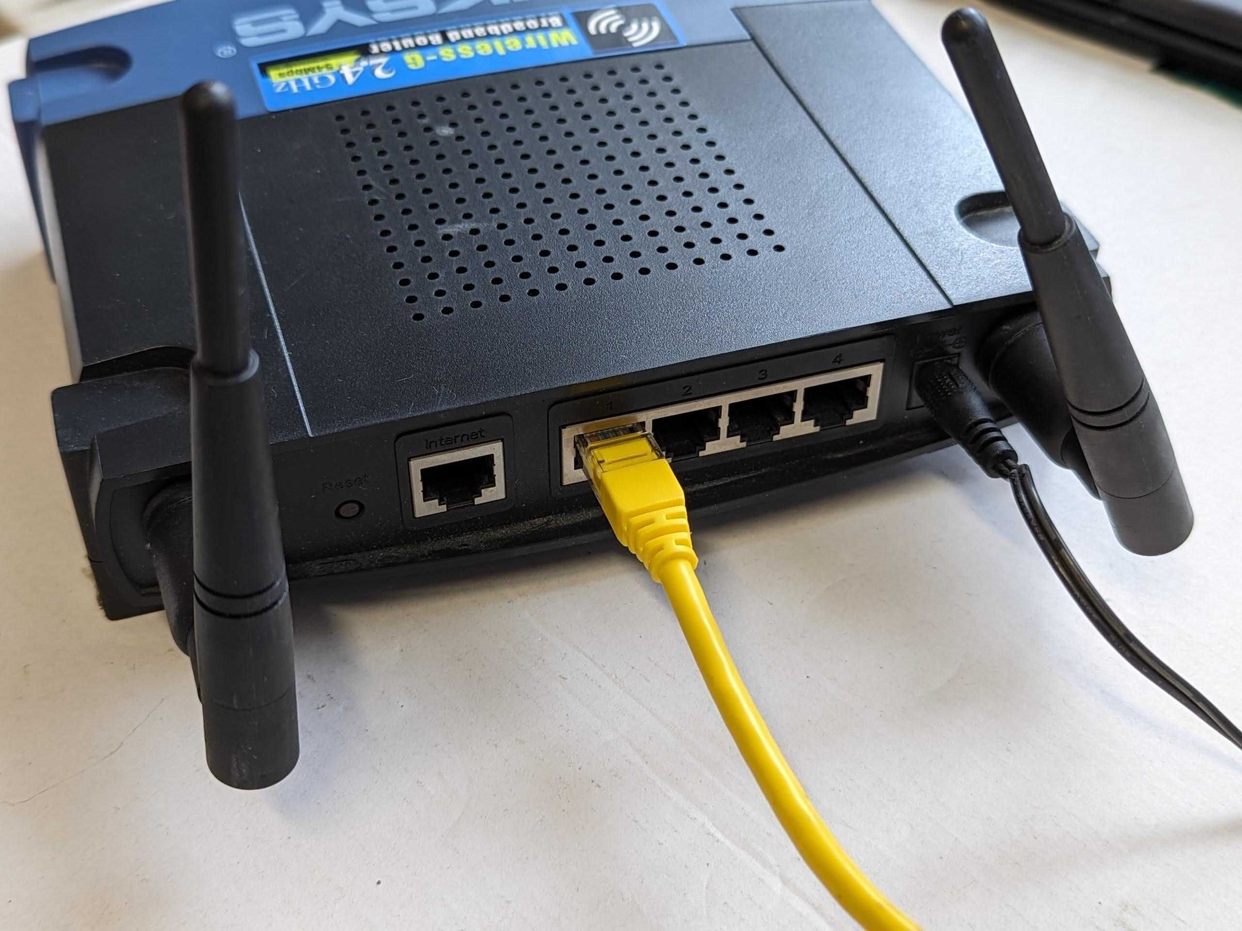 Router Linksys - Cisco / WRT54G v7 / sprawny / komplet / LAN