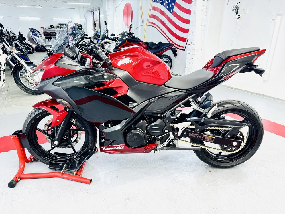 мотоцикл Kawasaki Ninja 400 ABS 2019р +документи є доставка по Україні