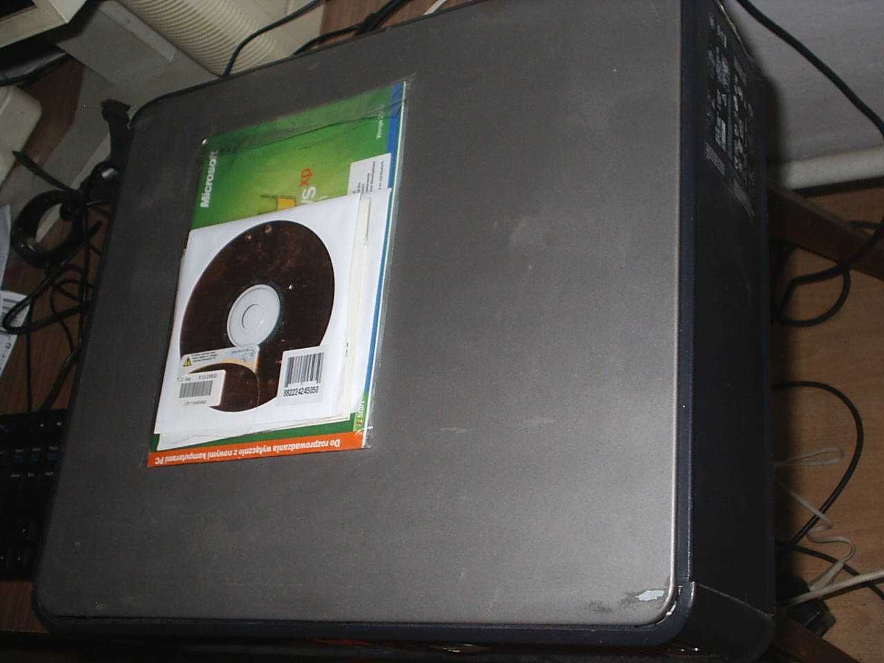 Dell Optiplex GX620 z oryginalny Windows XP + naklejka + płyta CD