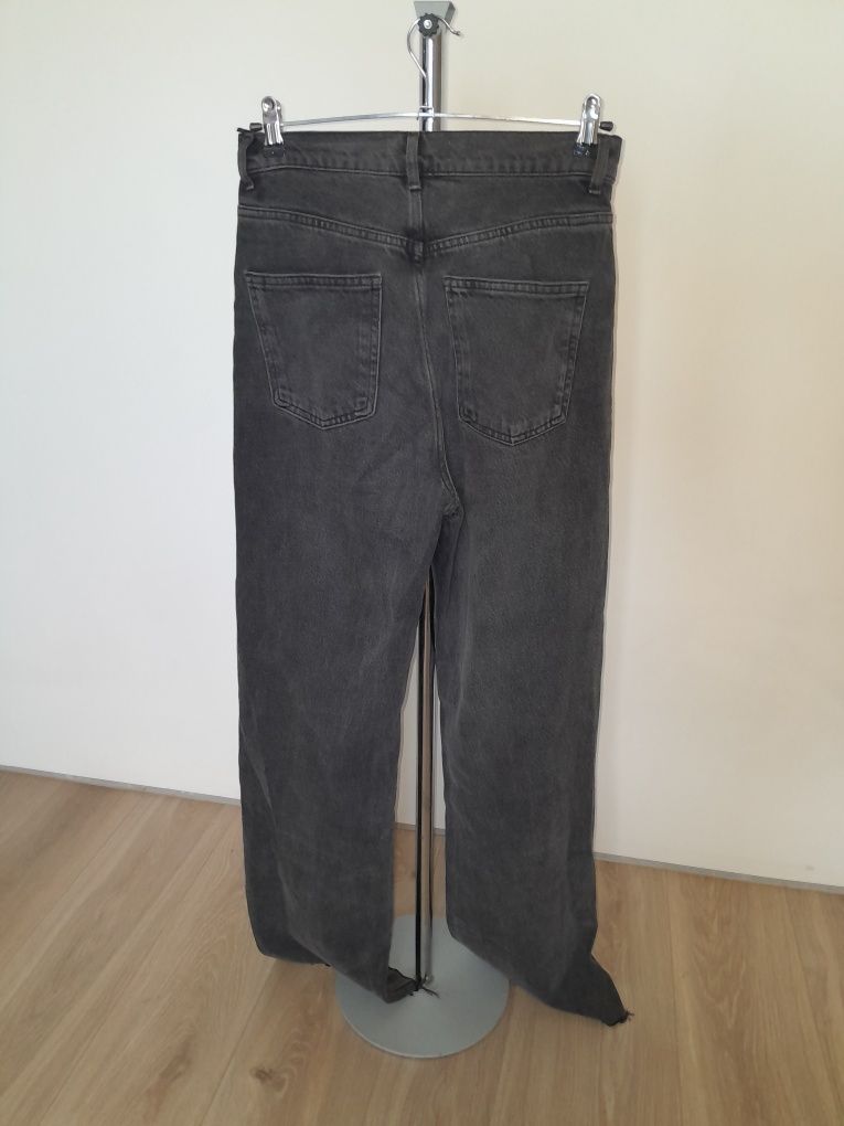 Широкі джинси від Zara 36 розміру