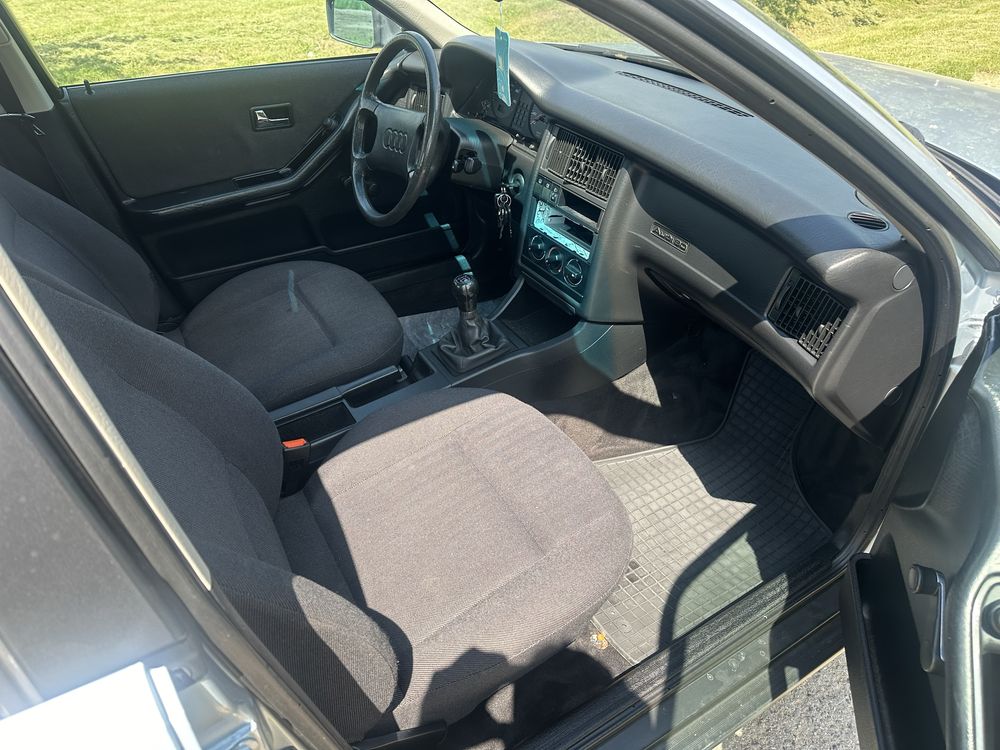 Audi 80 b3 bardzo ladna stan kolekcjonerski