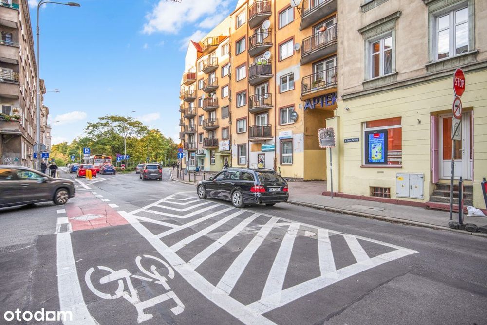 Witryna, na: handel/usługi/biuro