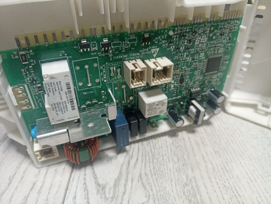 Модуль керування/плата пральної машини Zanussi Electrolux 807930502