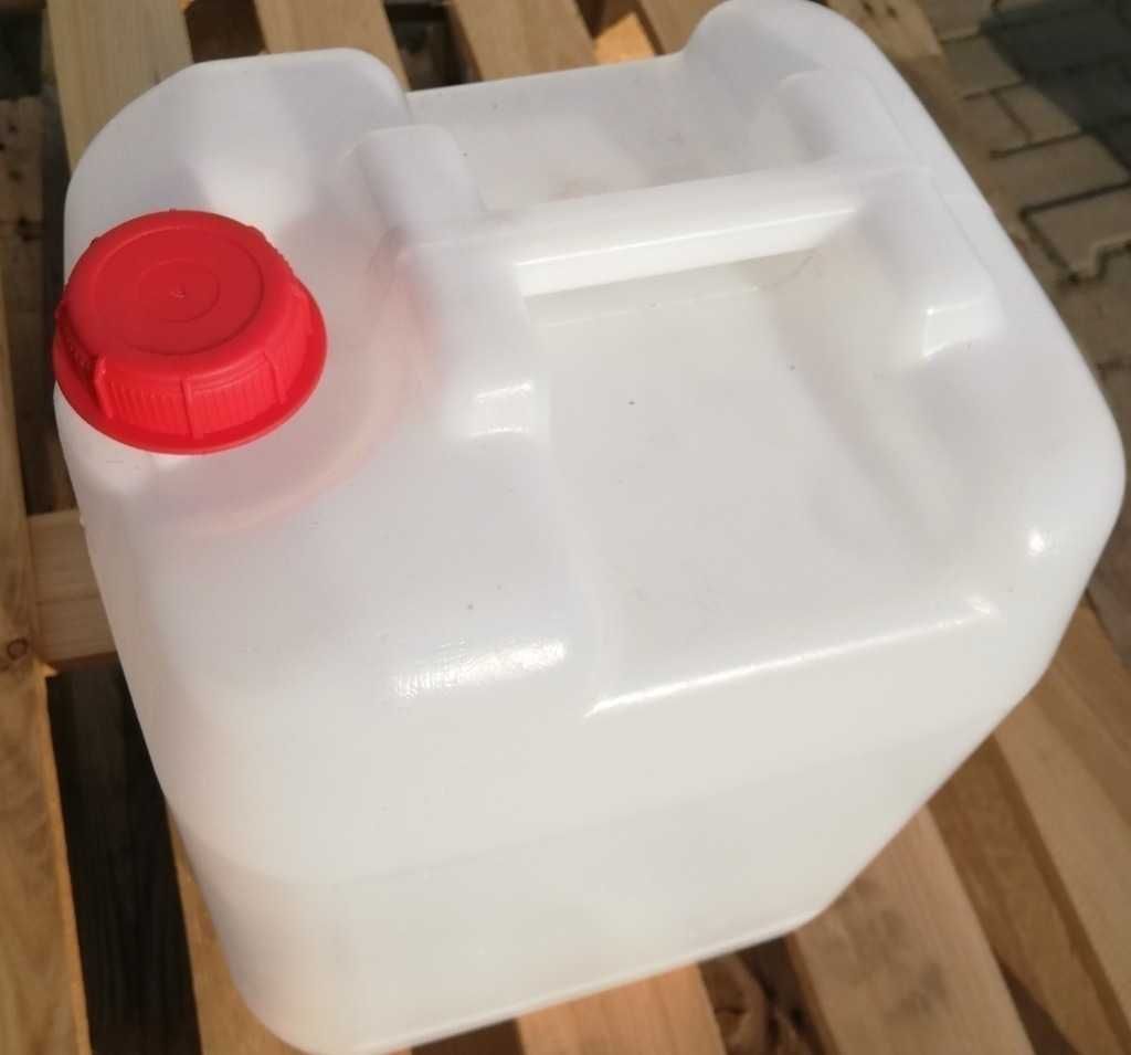 Pojemnik na wodę z ZAKRĘTKĄ BAŃKA KANISTER 20L