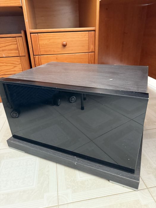 Mesa de cabeceira madeira e vidro