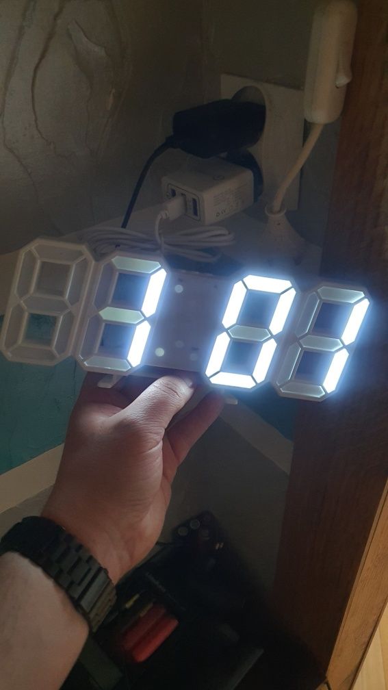 Zegar ścienny LED data termometr