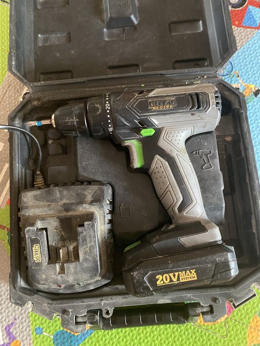 Шуроповерт шруповерт