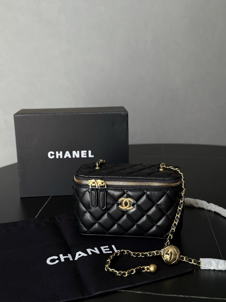 Сумка Chanel Vanity, шкіряна