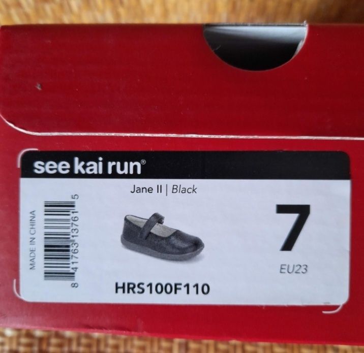 Sapatos See Kai Run, novos. Tamanho 23