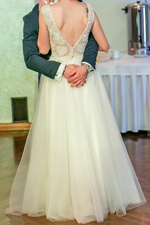 Lekka i zwiewna suknia ślubna szyta na miarę