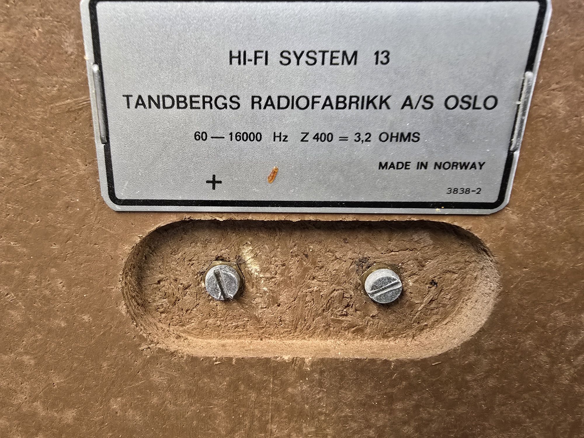 TANDBERG System 13 głośniki monitory podstawkowe.