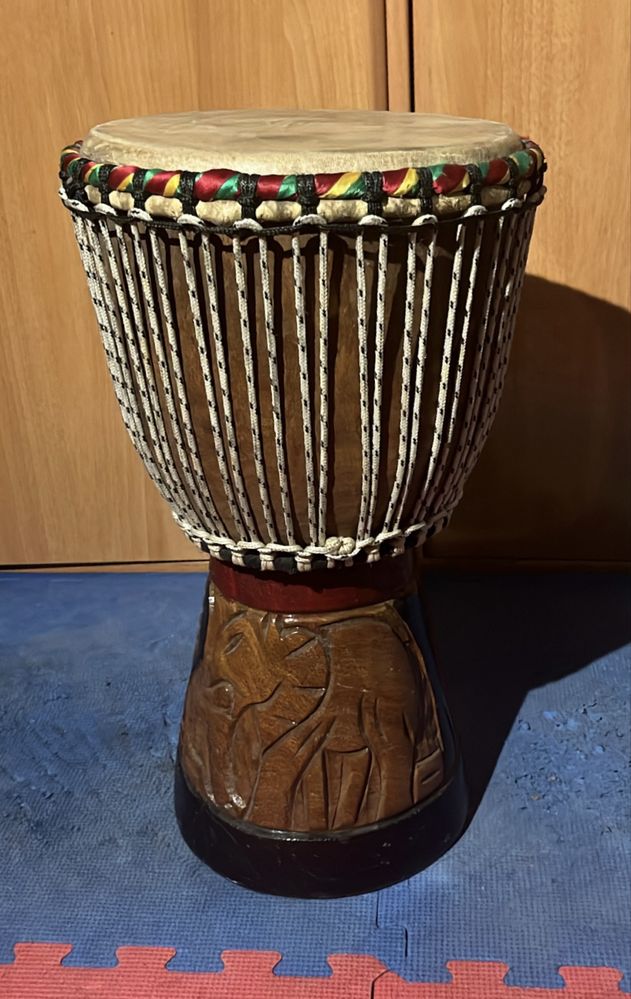 Tambor Africano 49cm x 29 cm