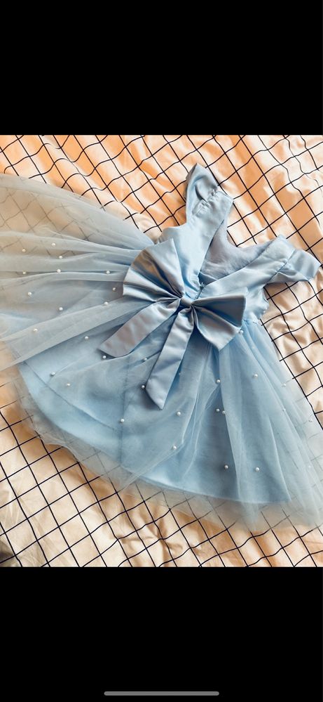 Сукня блакитна на рік або як новорічна сніжинка
