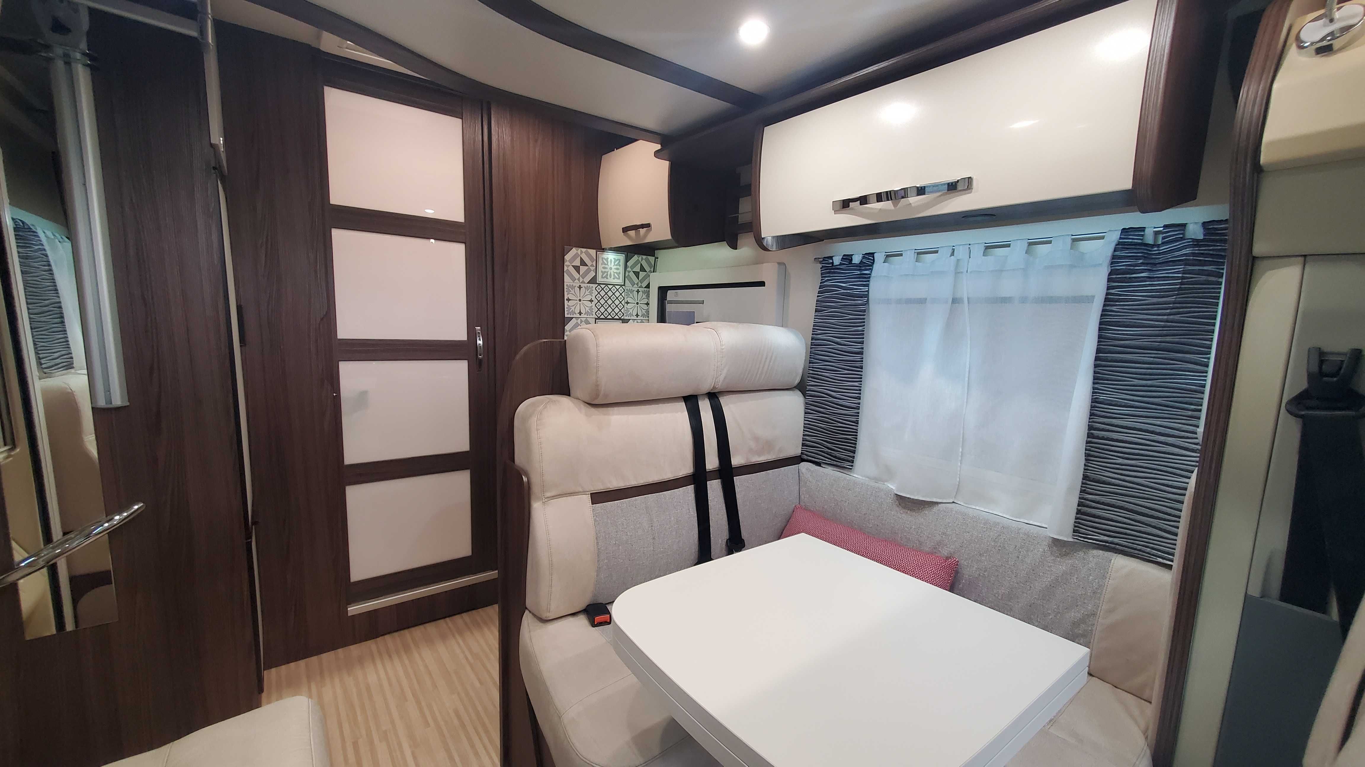 Benimar Tessoro 494 Northautokapp