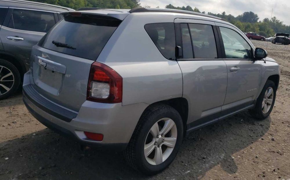 Комплект Крило Бампер  Фара Капот Джип Компас  Jeep Compass Разборка