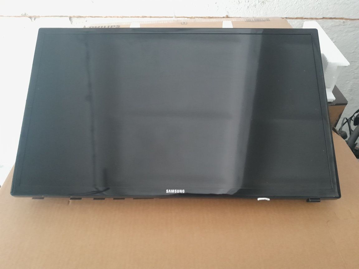 Samsung 28 led  fajny stan