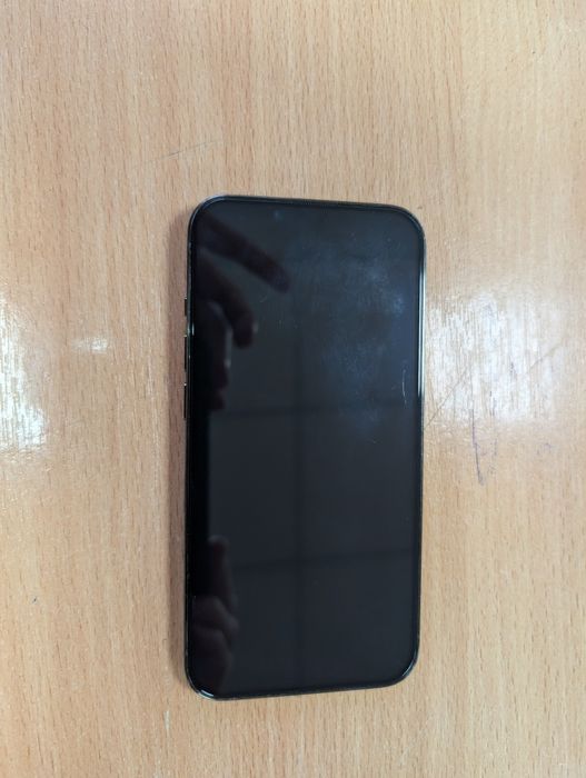 Продам iPhone 13 pro на 512gb в ідеальному стані акумулятори 85%