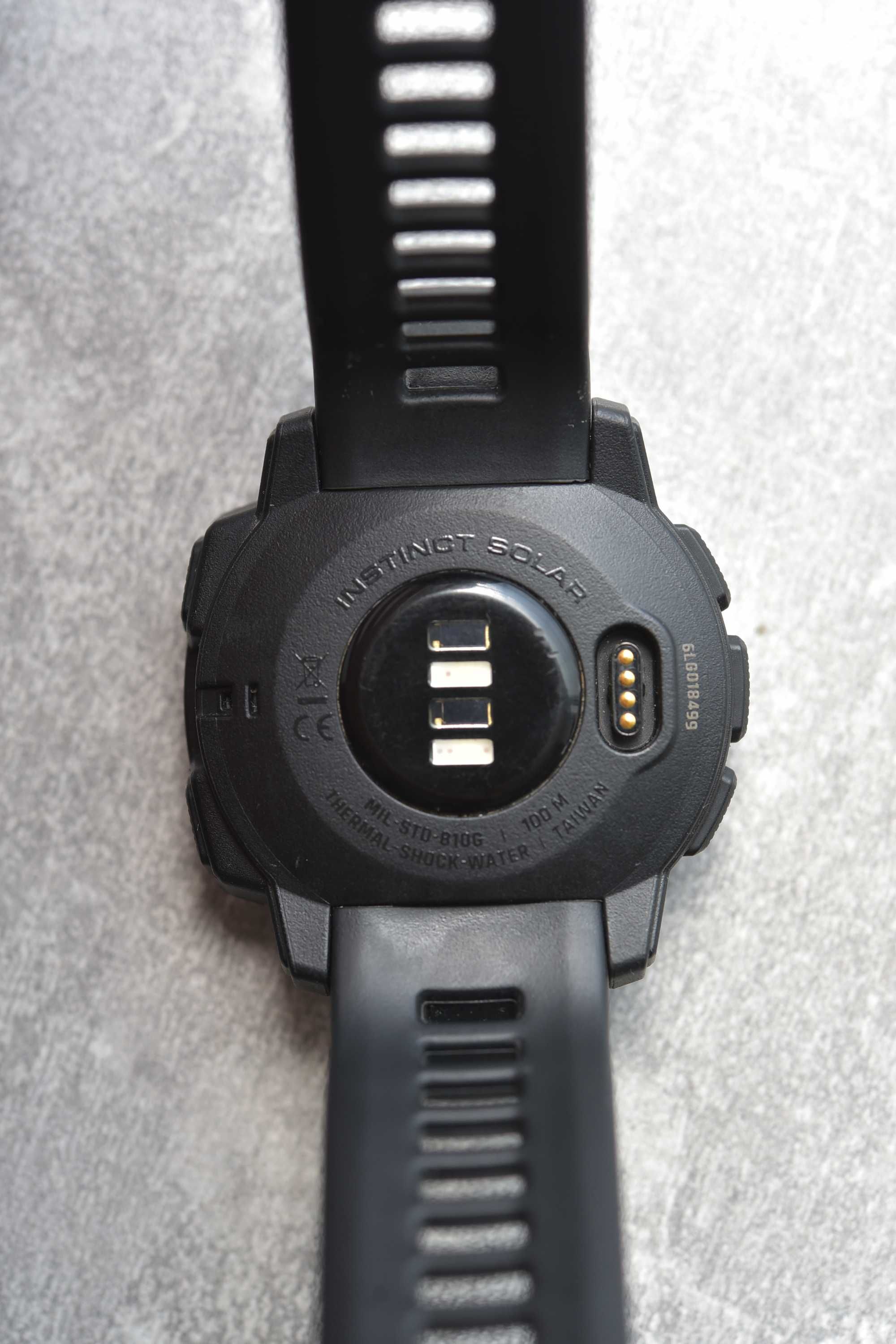 Instinct Tactical Solar чорний колір колір gps, компас