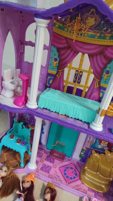 Pałac Królewski Enchantimals z lalkami i akcesoriami