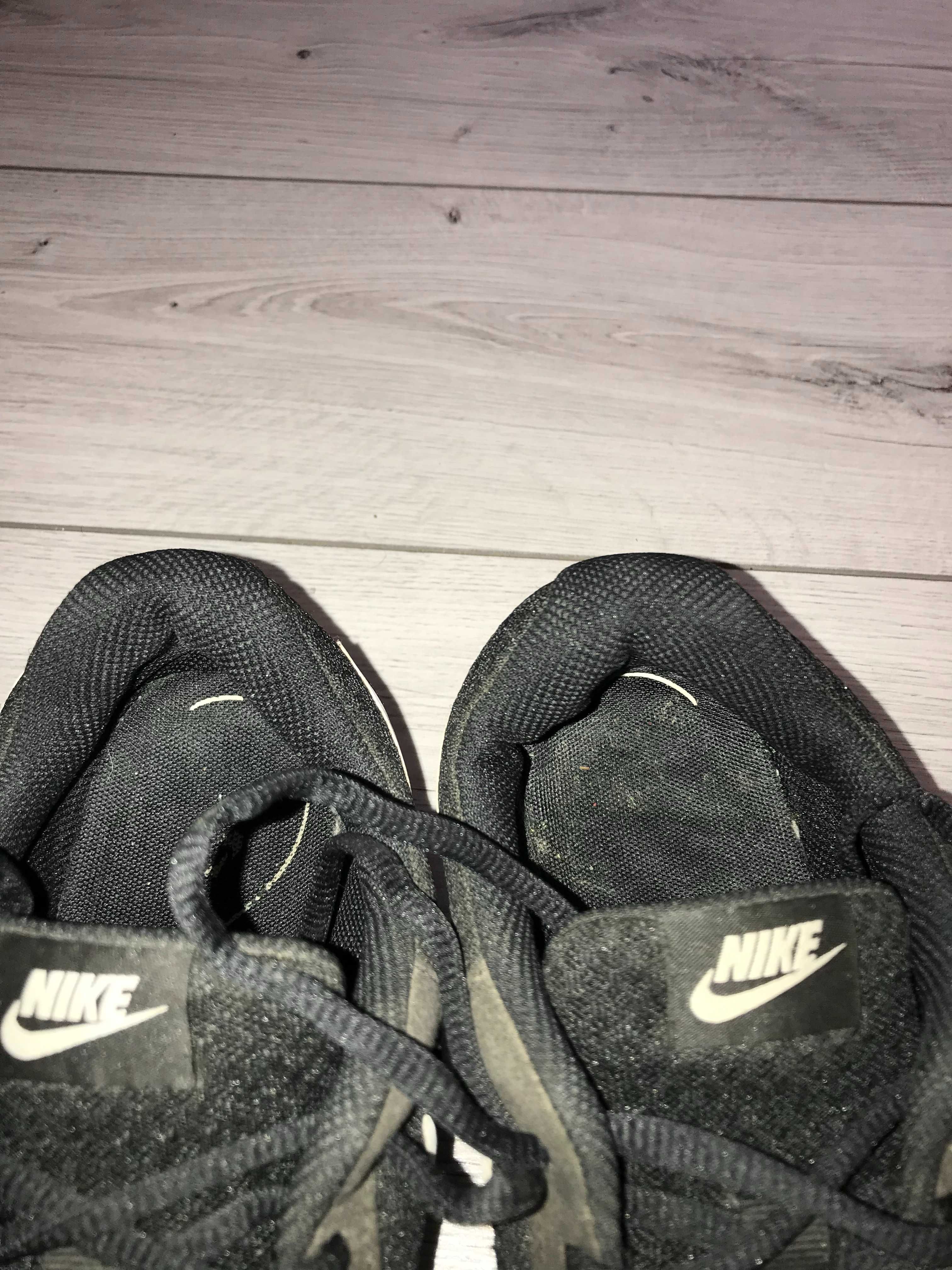 Buty Nike Tanjun rozm. 39